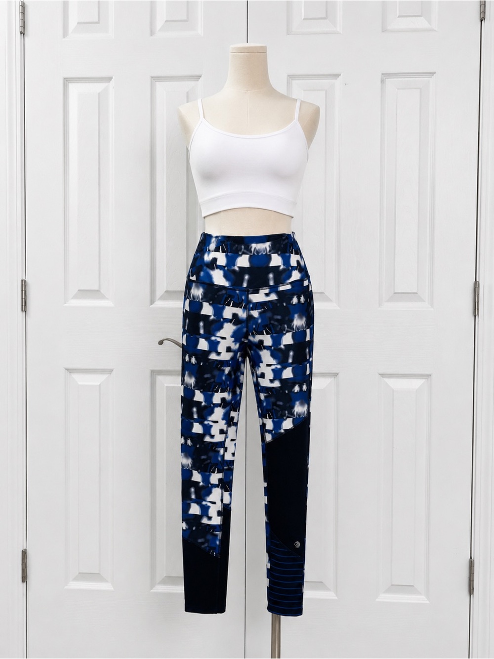 MPG Sport High Rise Blue Printed Performance Leggings Size Medium